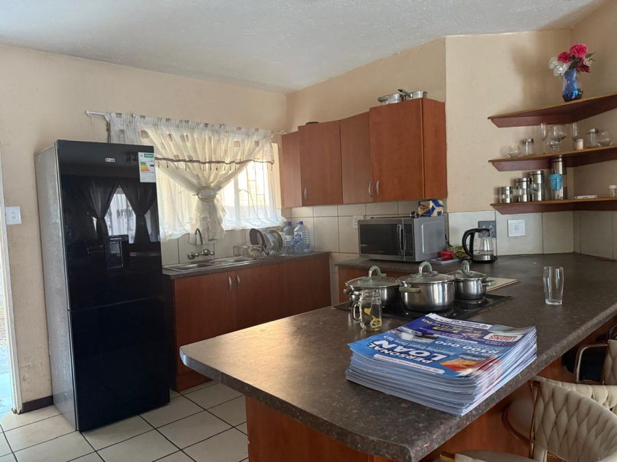 2 Bedroom Property for Sale in Rustenburg Central North West